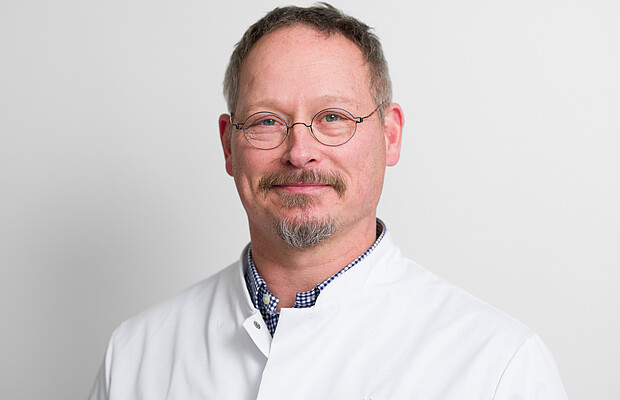 Dr. Erik Walbeehm