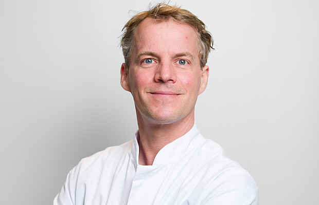 Drs. Gijs van Couwelaar