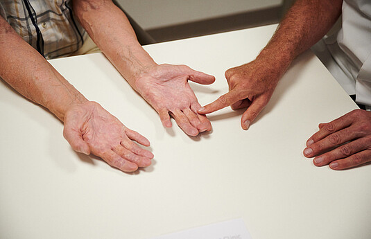 Reuma aan hand en pols